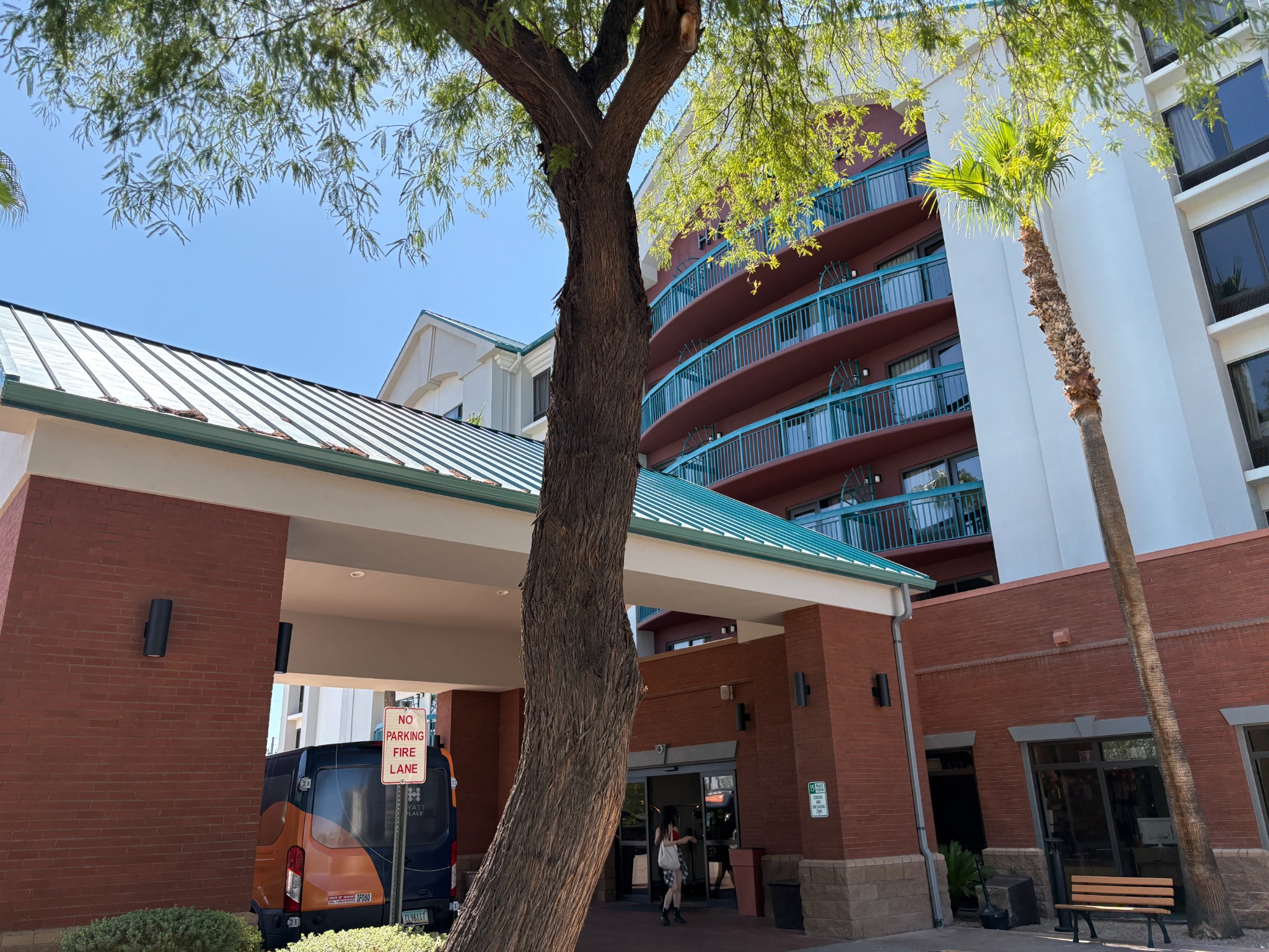 Hyatt Place Phoenix Sky Harbor Commercial Gutter Replacement